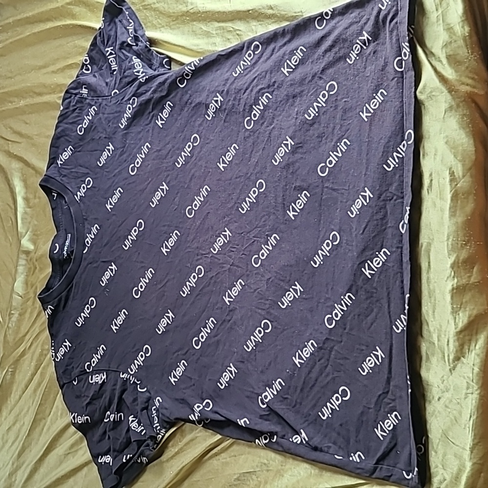 Calvin Klein tshirt
